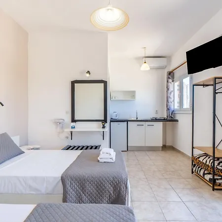 Sandy Annexe Aparthotel
