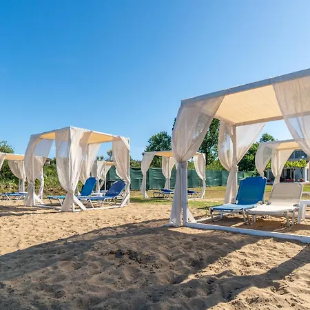 Sandy Beach Complex - Annexe Building