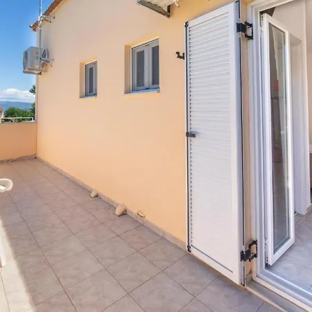 Aparthotel Sandy Annexe