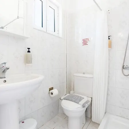 Sandy Annexe Aparthotel *